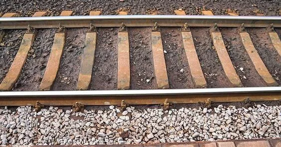 В Китае в результате наезда поезда на людей погибли одиннадцать человек