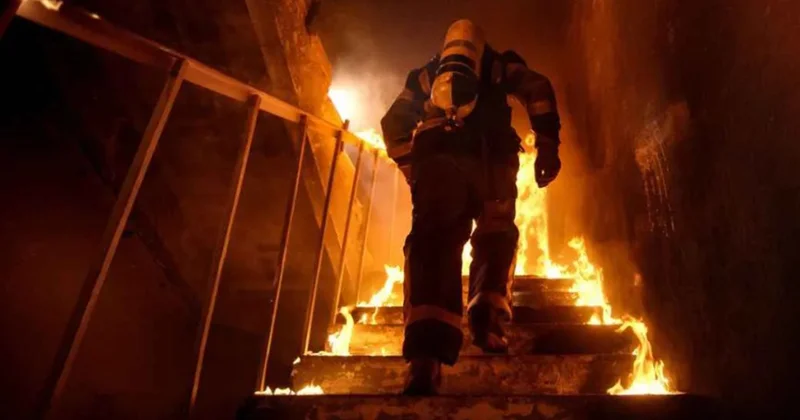 Yanğın anında yol verilən ölümcül səhvlər Fotolar