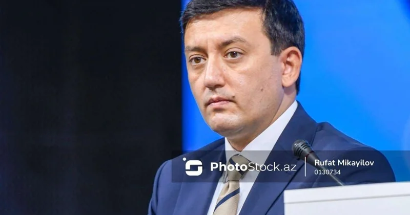 Özbəkistanlı deputat Naxçıvanda babasının məzarını ziyarət etdi