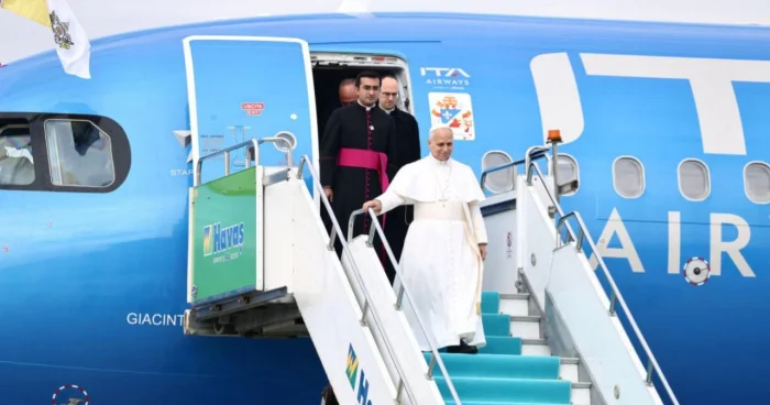 Papa Türkiyəyə gedib FOTO YENİLƏNİB