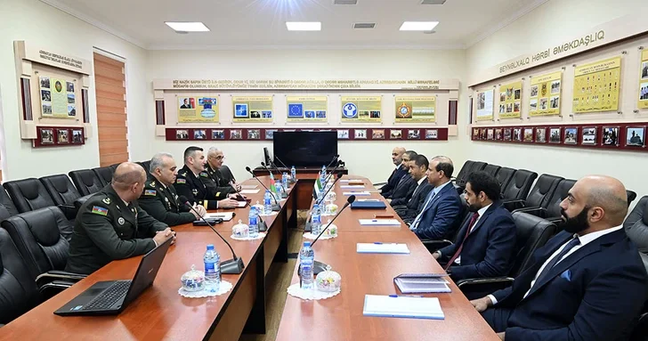 Минобороны: Государственные представители ОАЭ совершили визит в Азербайджан