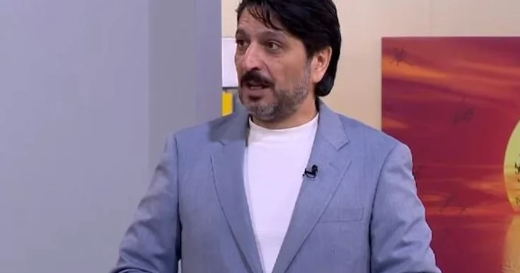 Təhsil naziri, uşağa belə şeir öyrətməzlər