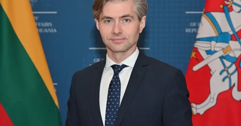 Litvanın xarici işlər nazirindən Ukraynanın sərhədlərinin dəyişdirilməsinə qarşı xəbərdarlıq