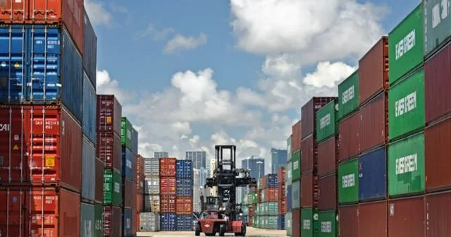 Türkiyənin xarici ticarət kəsiri sürətlə artıb