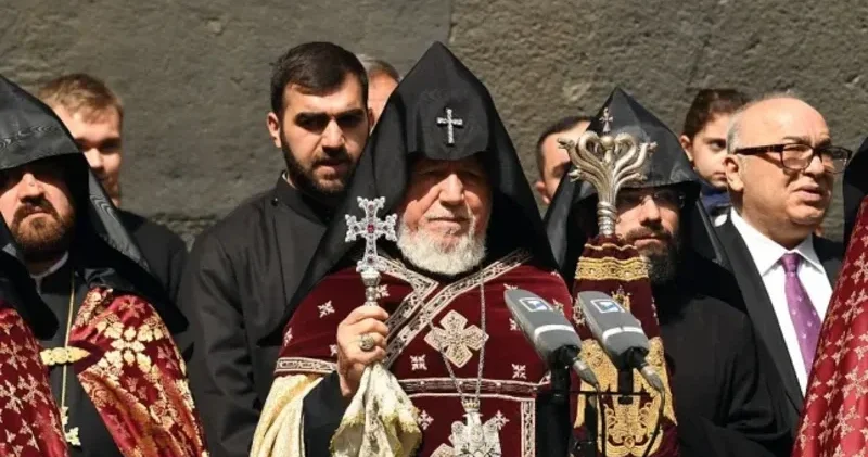 Erməni kilsəsində qiyam başladı: II Qaregin xəyanət etdi