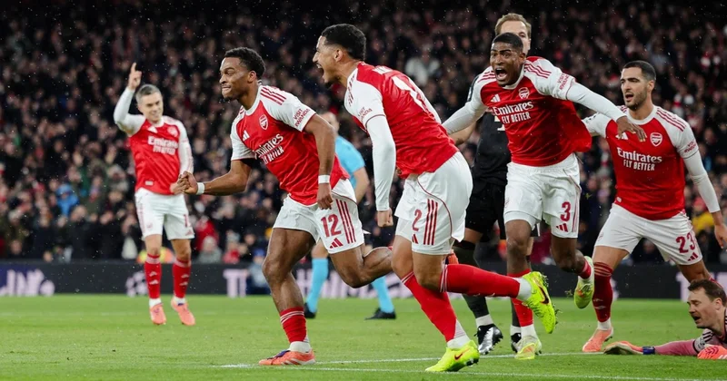 Bavariya Arsenal a, Liverpul PSV yə uduzdu VİDEO