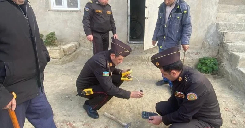 МЧС сообщило о метане во дворах жилых домов в Абшеронском районе ФОТО