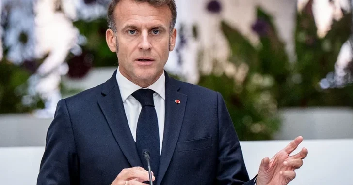 Макрон выразил соболезнования: семь человек стали жертвами оползня на Таити