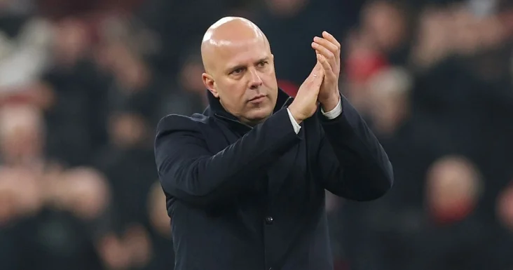 Liverpul Slotu istefaya göndərir Klub bu gün fövqəladə iclas keçirəcək