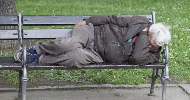 Bakıda “bomj” öldü