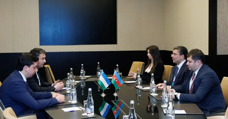 MEDİA da Özbəkistan nümayəndə heyəti ilə görüş keçirilib FOTOLAR