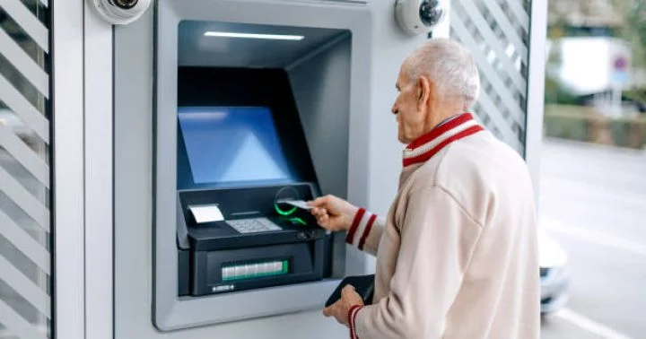 Orta pensiyanı artıran keçmiş nazirlərin pulu imiş