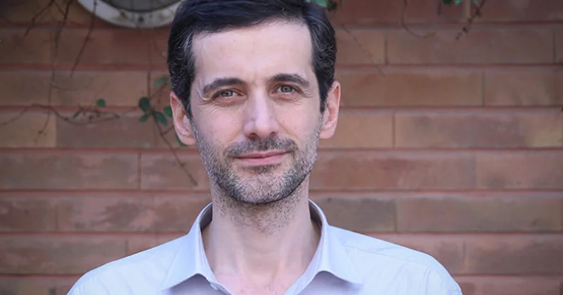 Pezeşkianın oğlu hakimiyyətin bu qərarını sərt tənqid etdi