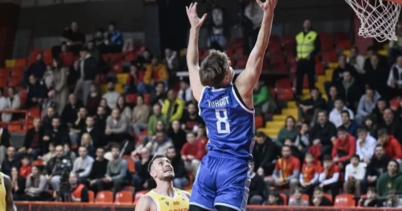 Yığmamız Şimali Makedoniyaya uduzub