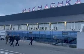 Аэропорты Грозного и Махачкалы приостановили работу