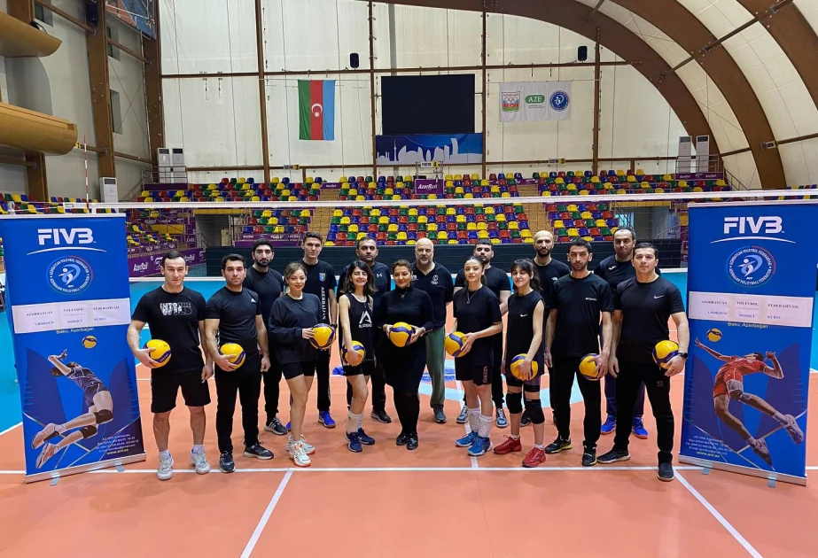 Azərbaycan Voleybol Federasiyasının məşqçimüəllimlər üçün təşkil etdiyi kurs başa çatıb AZƏRTAC