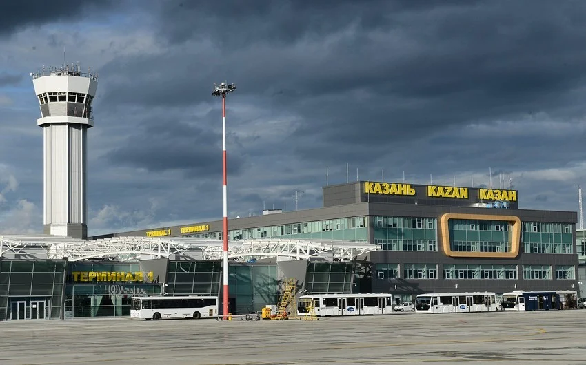 Kazan aeroportunda məhdudiyyətlər səbəbindən reyslər təxirə salındı Yeni Çağ Media