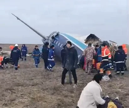 Сотрудники Генпрокуратуры Азербайджана находятся в Грозном в связи с крушением самолета AZAL