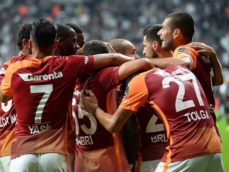 Qalatasaray Mançester Sitinin ulduzunu transfer edir FOTO