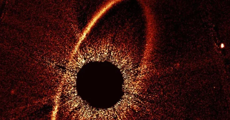 “Hubble” asteroid toqquşmasını çəkdi Foto