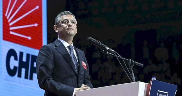 Özgür Özəldən “Prezidentliyə namizədlik” açıqlaması