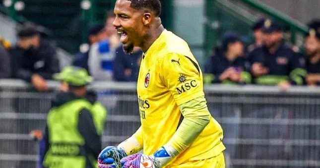 Milan dan Menyana rəsmi təklif