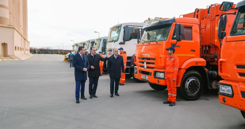 Naxçıvanda icra hakimiyyətlərinə yeni kommunal təyinatlı texnikalar verilib