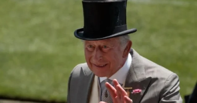 Карл III может совершить визит в США