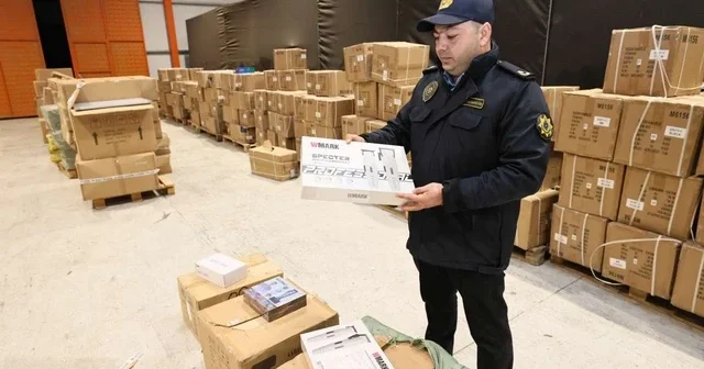 В Баку на таможне выявили незадекларированные товары под видом детских игрушек