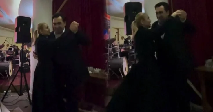 Brilliant Dadaşova oxudu, Eltonla xanımı rəqs etdi Video