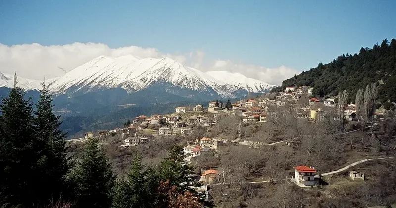 Yunanıstanda dağ yürüşü zamanı itkin düşən 4 nəfər ölü tapıldı