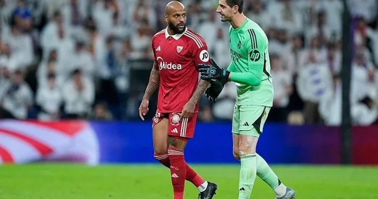 Sevilya nın futbolçusu 6 oyunluq cəzalandırıldı