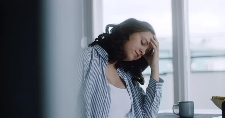 Yorğunluqdan ciddi XƏSTƏLİYƏ Daha çox gənclərdə müşahidə olunur