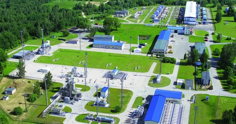 Газпром : Единственное в странах Балтии хранилище газа наполовину опустело