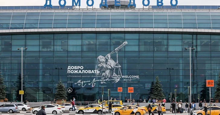 Ожидание на взлетной: пассажиры рейса в Гянджу вот уже несколько часов застряли в Домодедово