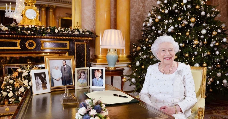 Тайные правила рождественского гардероба Елизаветы II