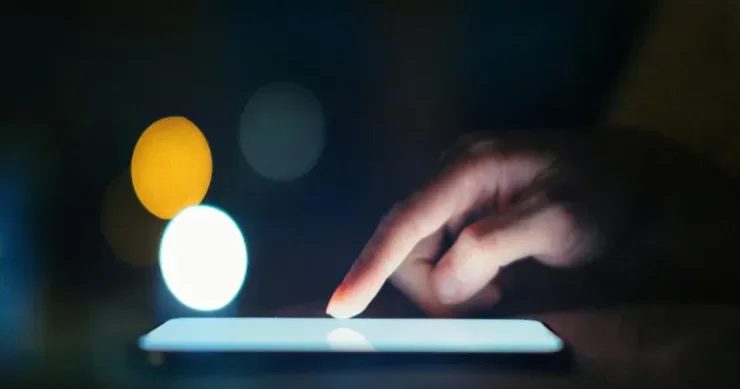 Alqoritmlər nəyə baxmaq lazım olduğuna necə qərar verir?