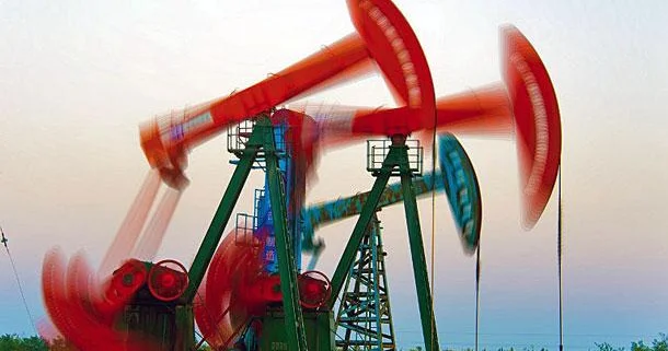 Dünya bazarlarında neft 2,5% dən çox ucuzlaşıb