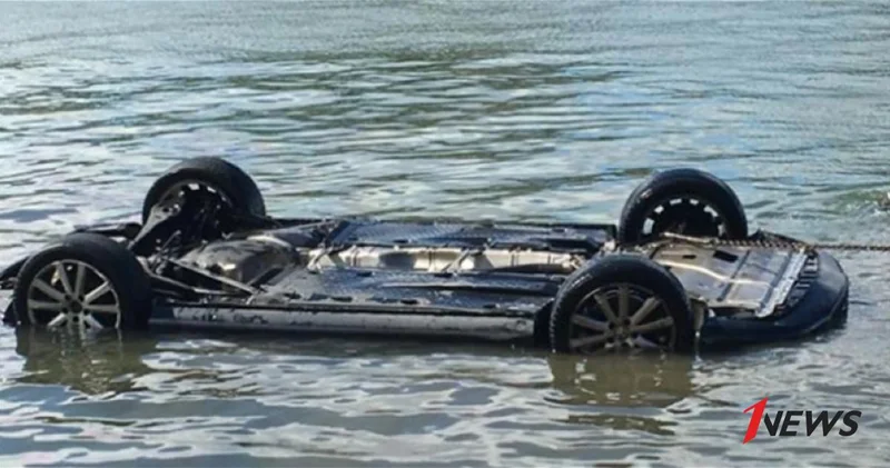 В Билясуваре две сестры погибли при падении автомобиля в канал ОБНОВЛЕНО