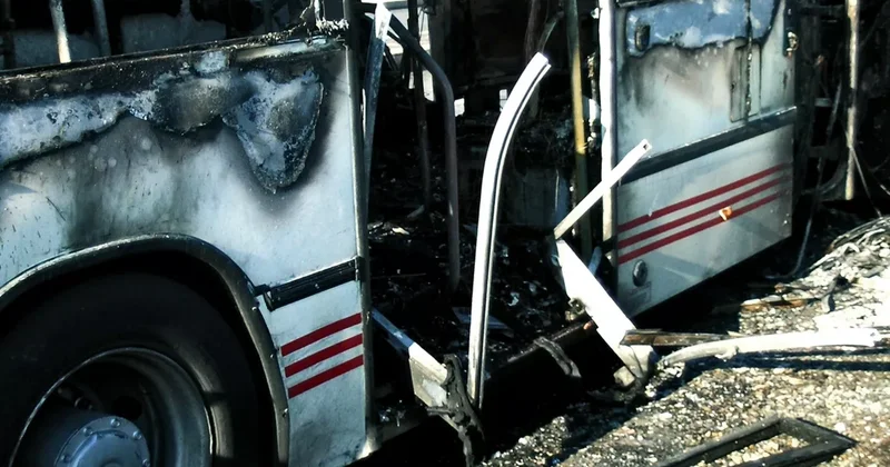 Qvatemalada avtobus dərəyə yuvarlandı: Azı 15 ölü, xeyli yaralı var