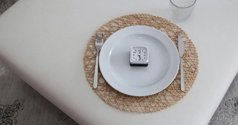 Yeni ilə qədər ARIQLAMAQ Hansı pəhrizlər effektivdir?