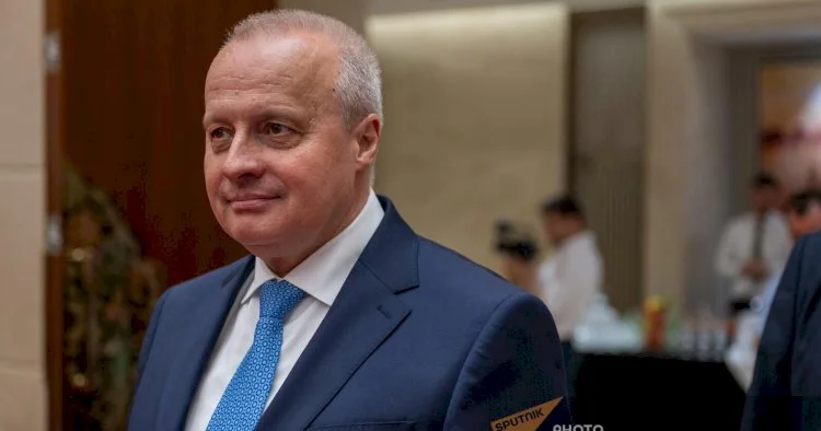 Rusiya səfiri İrəvanla problemləri etiraf etdi