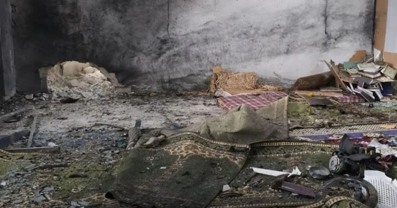 Взрыв в мечети устроили бывшие соратники президента Сирии