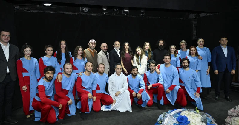 Leyla Əliyeva və Alena Əliyeva “Romeo və Cülyetta” tamaşasını izləyiblər FOTO