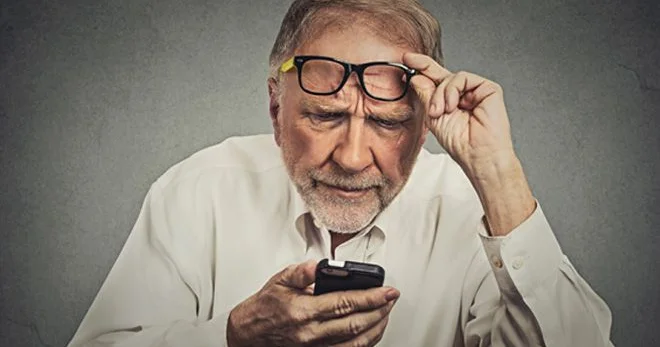 2050 ci ilə qədər dünyanın yarısı eynək taxacaq Həkimdən xəbərdarlıq