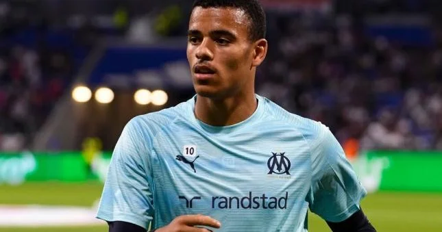 Marsel hücum xəttini gücləndirmək üçün hərəkətə keçdi