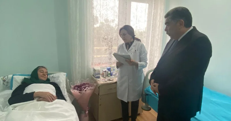 İcra başçısı şəhid anasını və qaziləri xəstəxanada ziyarət etdi FOTO