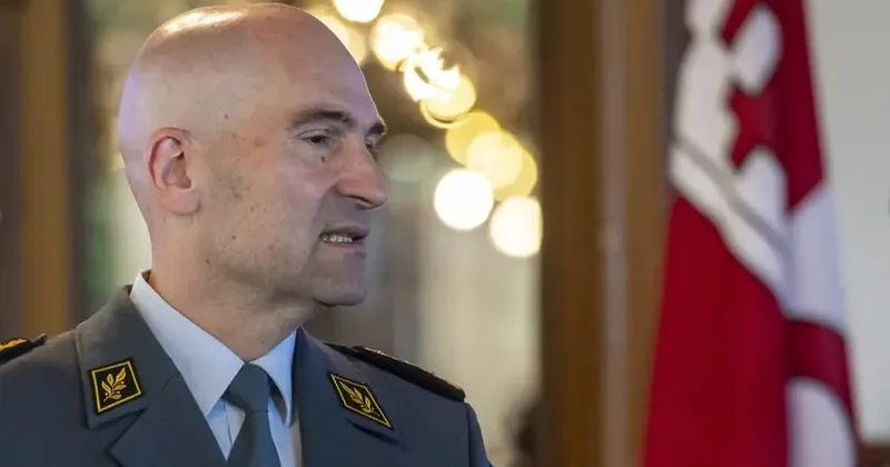 “İsveçrə özünü hücumdan qorumaq qabiliyyətində deyil” Müdafiə naziri