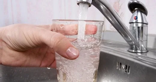 Azərbaycanda içməli su təchizatı xidmətlərinə görə ən yaxşı və ən pis regionlar açıqlanıb