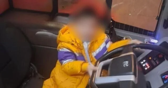 Avtobus sürücüsü uşaq oğurluğunun qarşısını necə aldı? FOTO